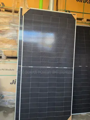 ORIGINAL JinKö Solar Panel www.jinkosolar.com 630w