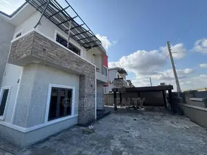 4bdrm Duplex in Sabon Lugbe for sale