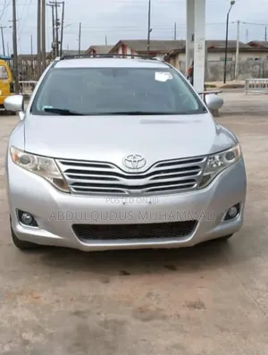 Toyota Venza 2010 Silver