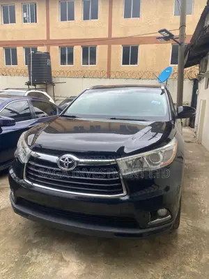 Toyota Highlander Limited 4dr SUV AWD (3.5L 6cyl 6A) 2015 Black