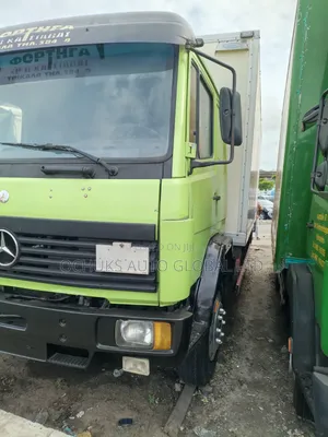 M/ Benz Container Body 8 Bolts High Tyers..