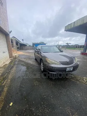 Toyota Camry 2004 Gray