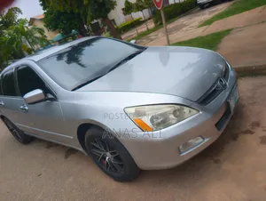 Honda Accord 2006 Silver