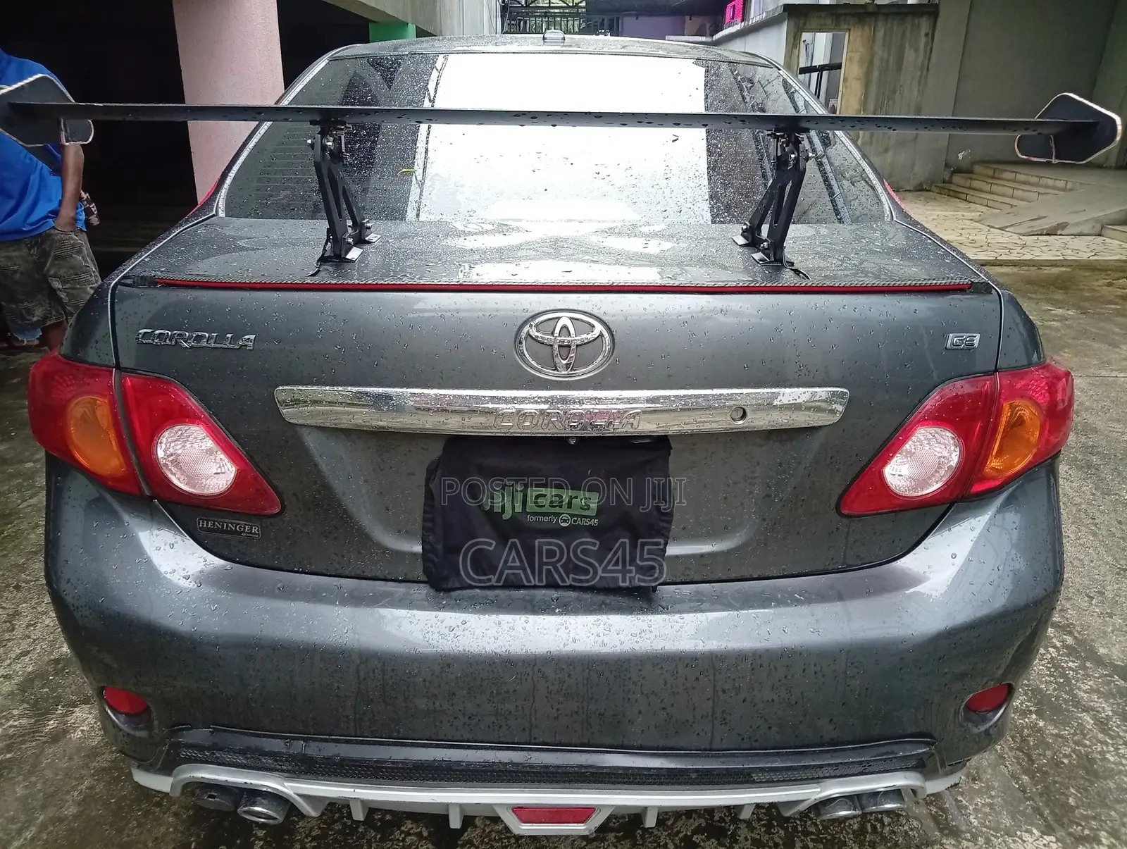 Toyota Corolla 2010 Gray