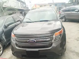 Ford Explorer 2015 Black