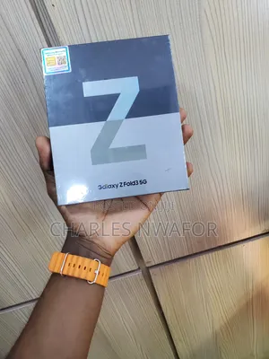 New Samsung Galaxy Z Fold 3 256 GB Black
