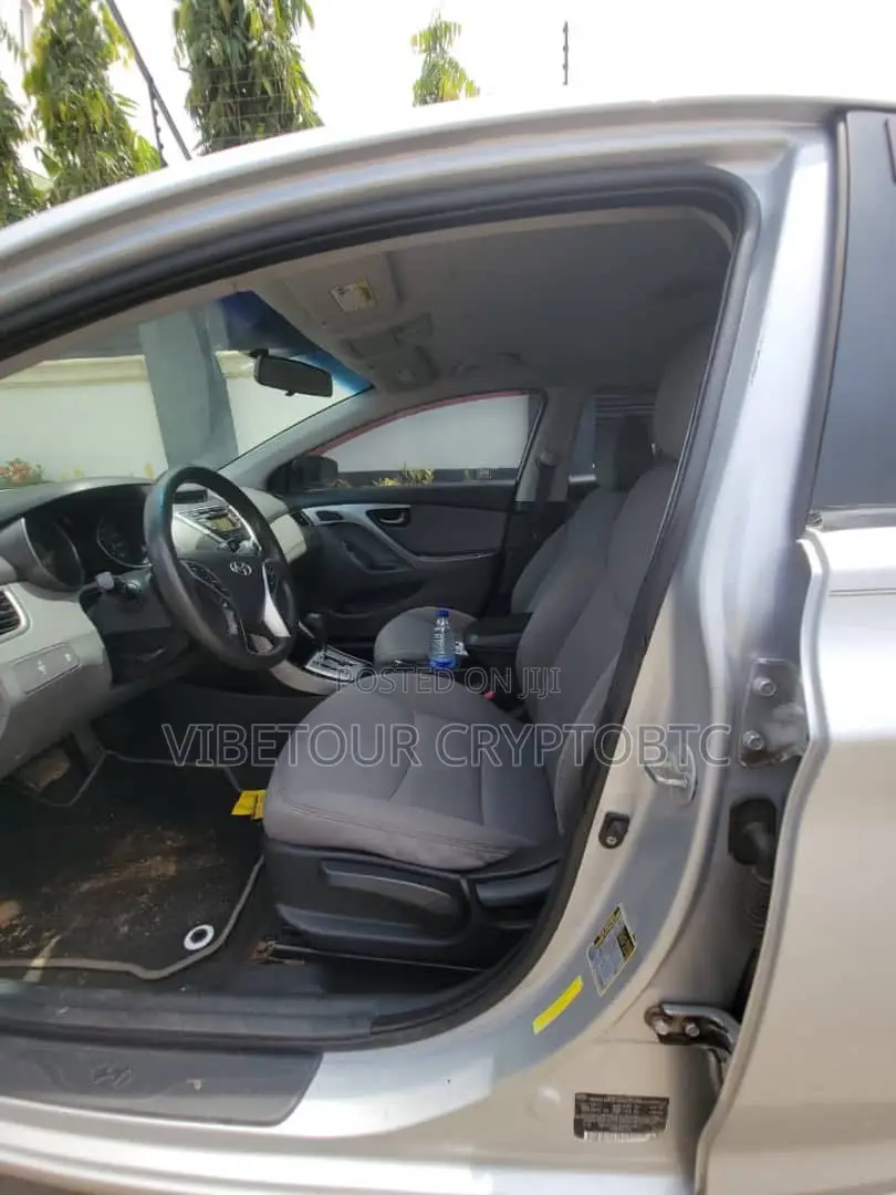 Hyundai Elantra 2013 Silver