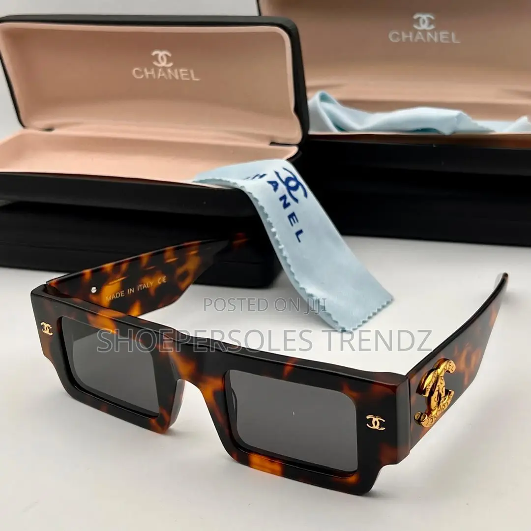Retro Sunglasses With Vintage Rim