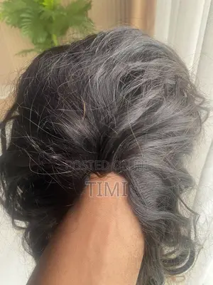 Human Hair 16" v Part Black to Chestnut Brown Ombre Body Wave Wig