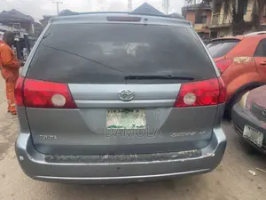 Toyota Sienna 2008 Blue