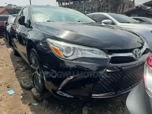 Toyota Camry 2017 Black