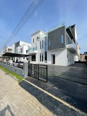 5bdrm Mansion in Wvp Homes Ltd, Osapa london for sale