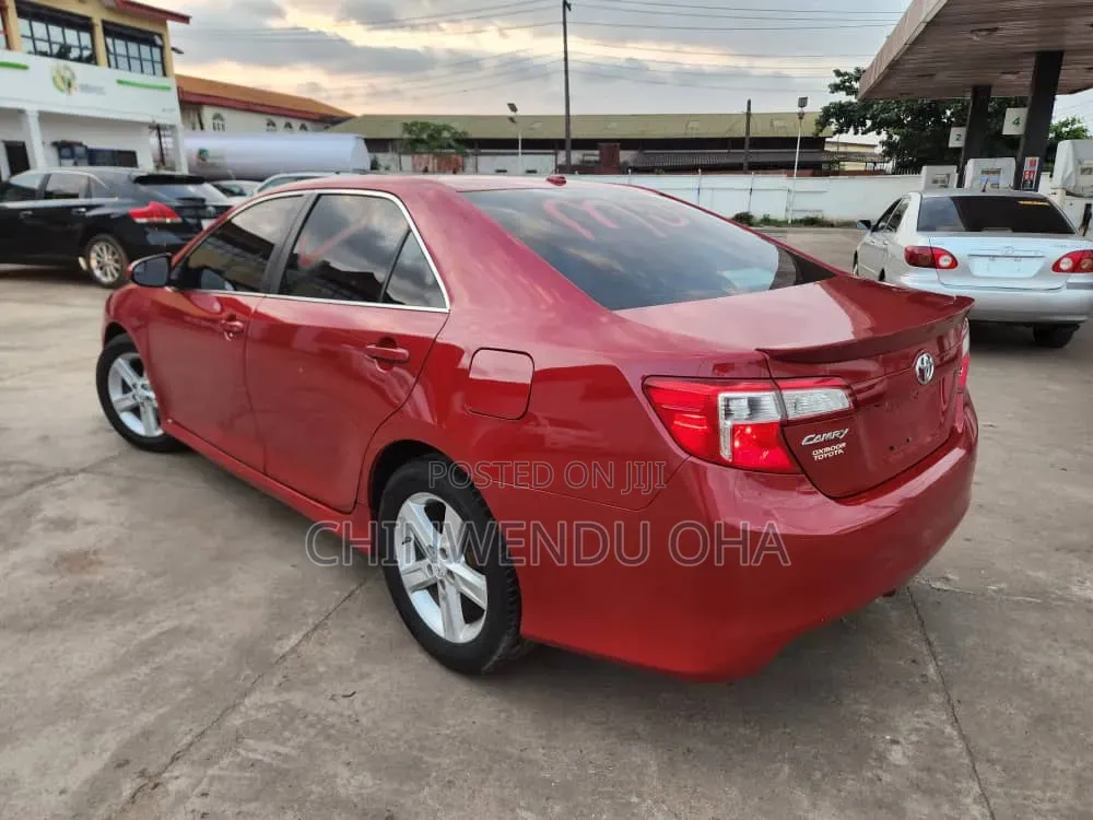 Toyota Camry 2013 Red