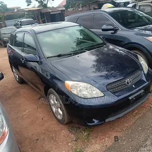 Toyota Matrix Hatchback FWD (1.8L 4cyl 5M) 2007 Blue