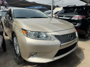 Lexus ES 2016 Gold
