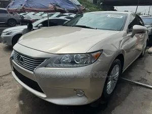 Lexus ES 2016 Gold