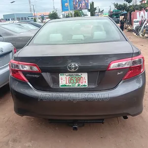 Toyota Camry LE 4dr Sedan (2.5L 4cyl 6A) 2013 Gray