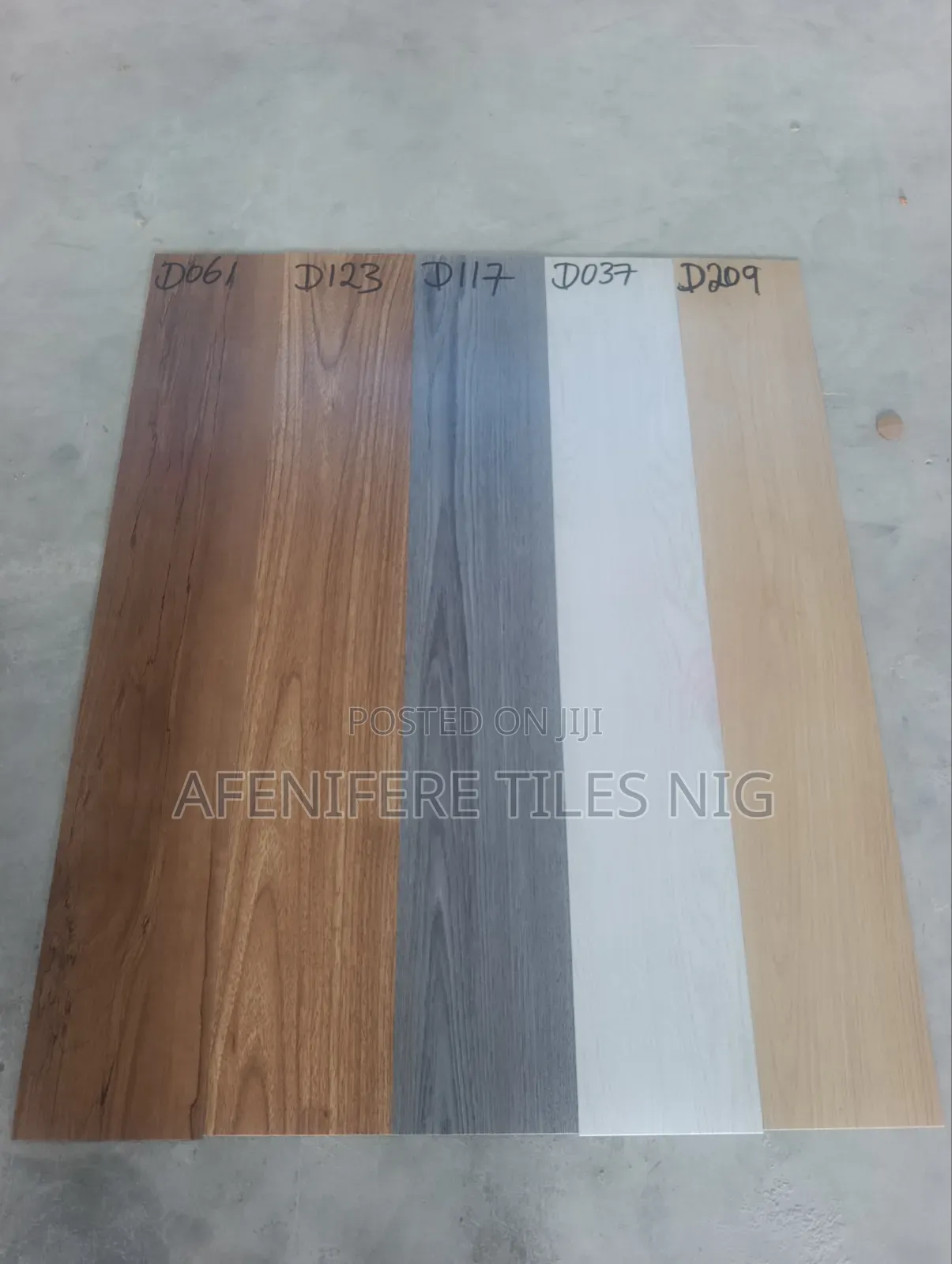 Vinyl Rubber Floor Tiles