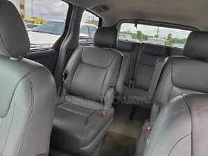 Toyota Sienna 2004 Silver