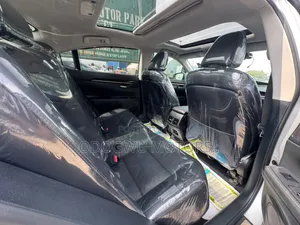 Lexus ES 2016 Silver