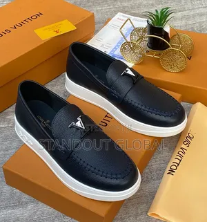 Louis Vuitton Sneakers