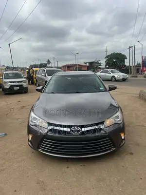 Toyota Camry LE 4dr Sedan (2.5L 4cyl 6A) 2015 Gray