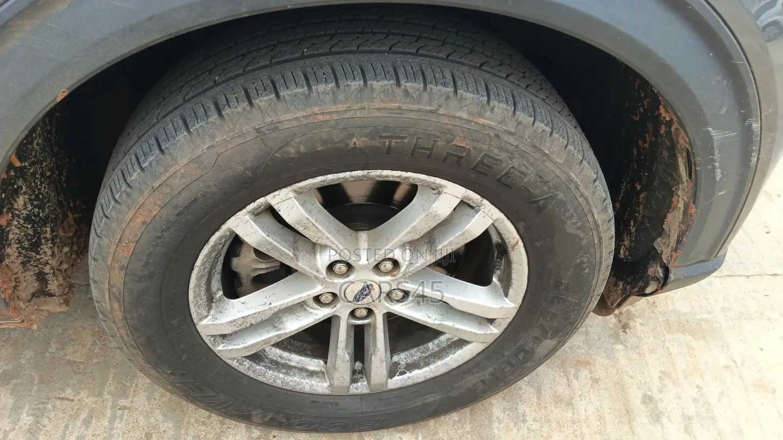 Ford Explorer XLT 2021 Gray