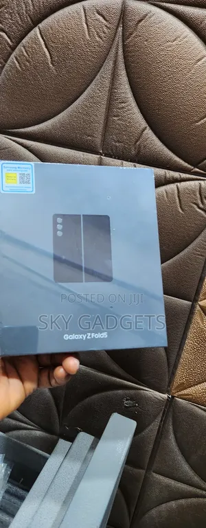 New Samsung Galaxy Z Fold 5 256 GB Black