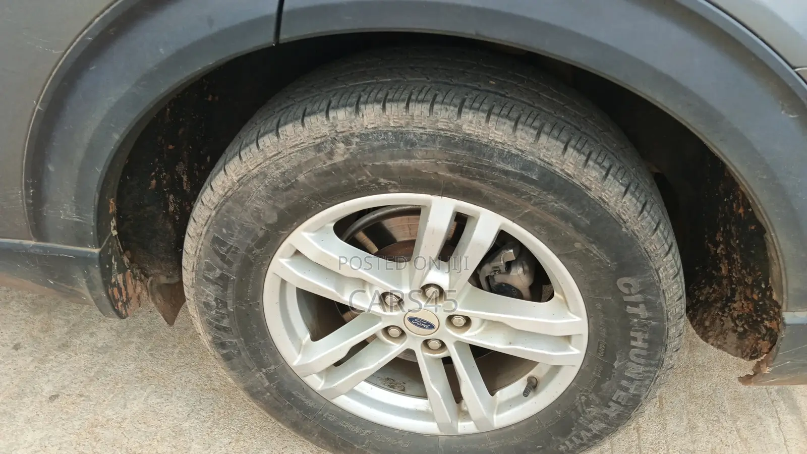 Ford Explorer XLT 2021 Gray