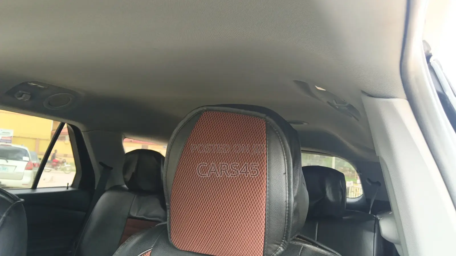 Ford Explorer XLT 2021 Gray