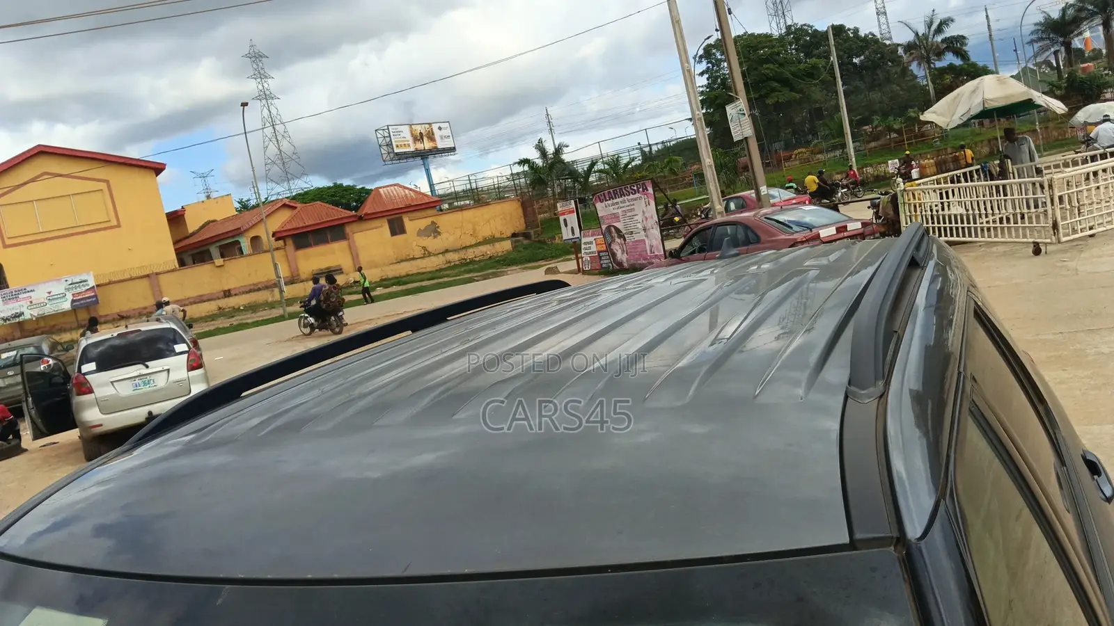 Ford Explorer XLT 2021 Gray