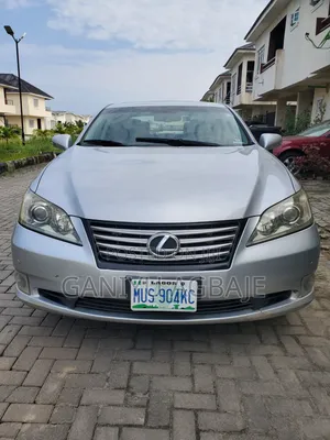 Lexus ES 2012 Silver