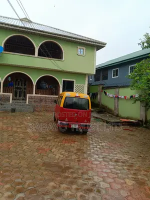 7bdrm Block of Flats in Iduowina, Benin City for sale