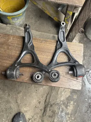 Volvo XC90 Lower Control Arm – Direct Tokunbo