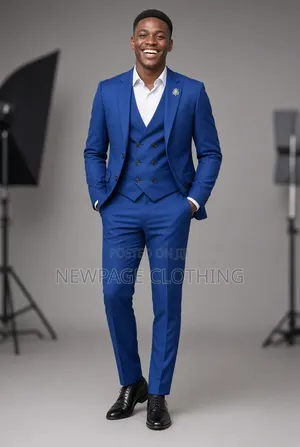 You Can Never Go Wrong in 3 in 1 Royal Blue Blazer When You Step Out