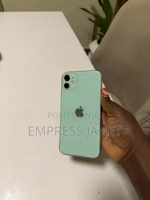 Apple iPhone 11 64 GB Green