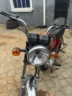 Bajaj Boxer 2024 Red