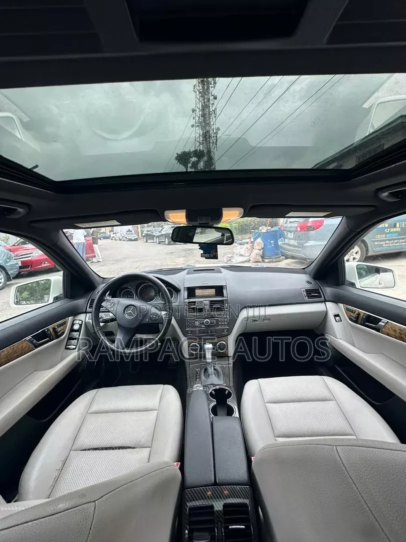 Mercedes-Benz C300 2010 White