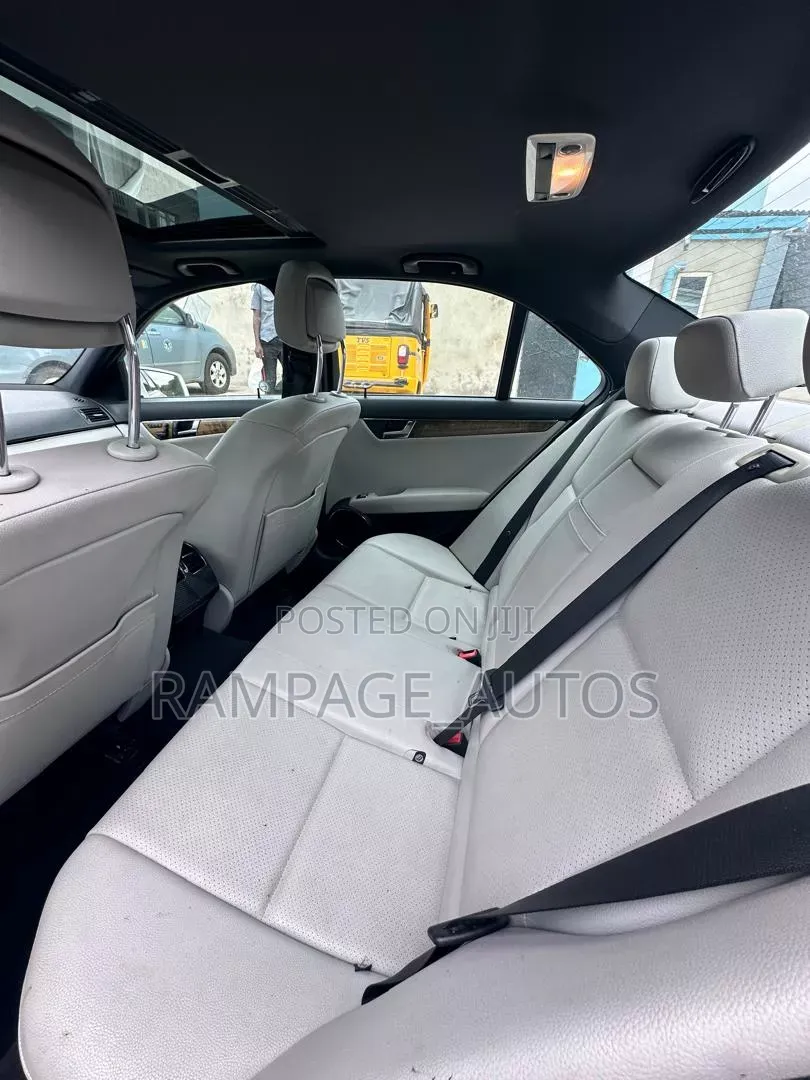Mercedes-Benz C300 2010 White