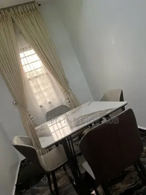 4 Chairs Dining Table