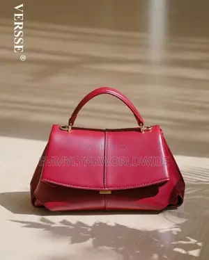 Versse Luxury Hand