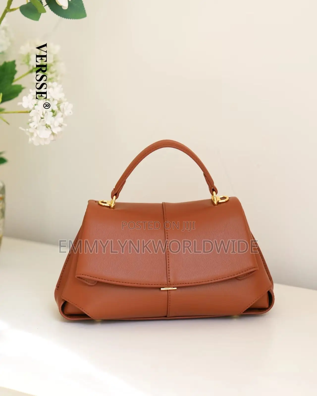 Versse Luxury Hand
