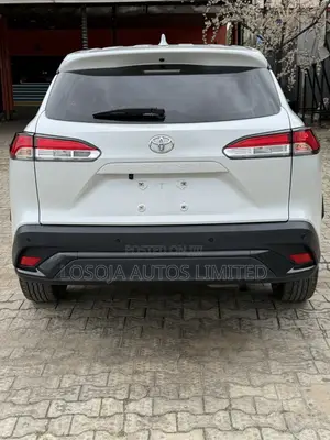 Toyota Frontlander 2.0 Petrol FWD 2022 White