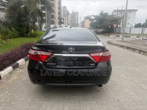 Toyota Camry XLE 4dr Sedan (2.5L 4cyl 6A) 2015 Black