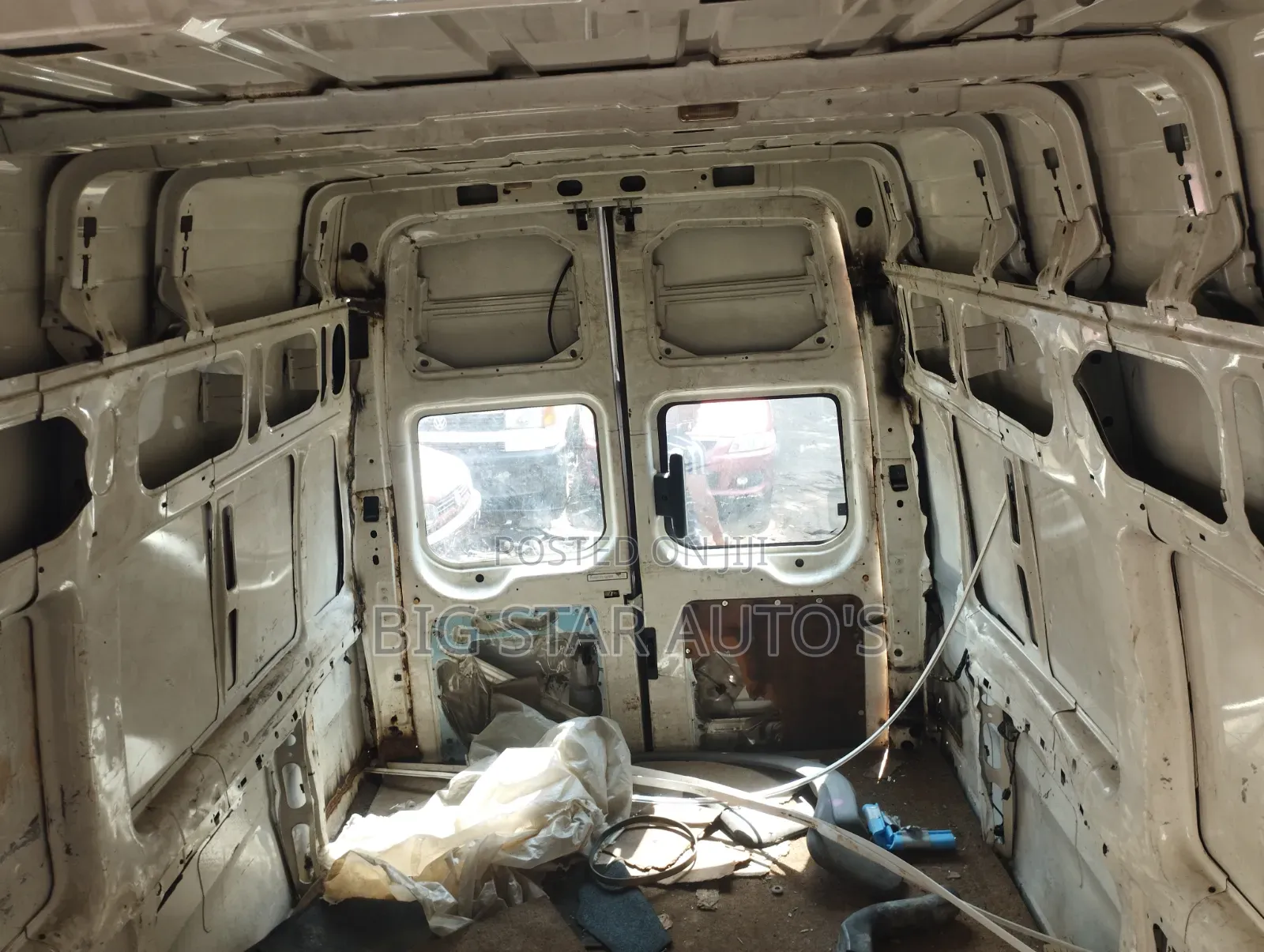 Ford Transit 2001 White