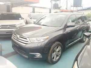 Toyota Highlander 2013 Gray