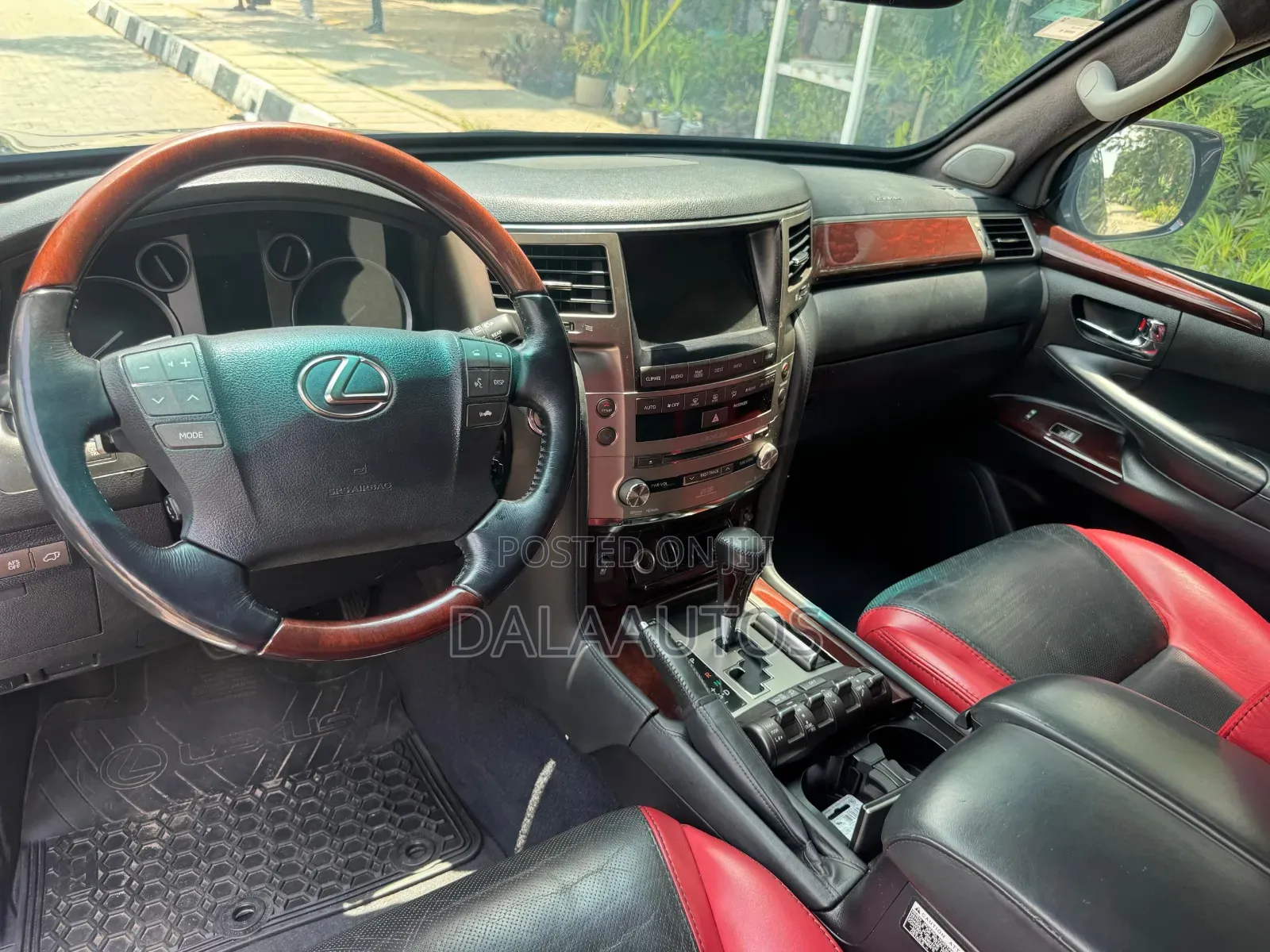 Lexus LX 2015 Black
