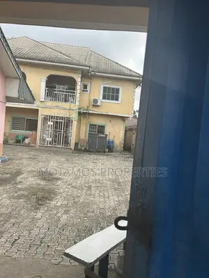 2bdrm Block of Flats in Joe Okoye Estate, Obio-Akpor for sale