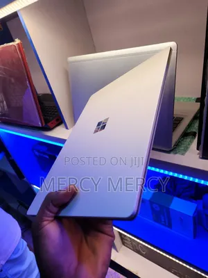 Laptop Microsoft Surface 8GB Intel Core i5 SSD 256GB