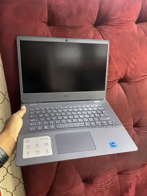 Laptop Dell Vostro 14 3000 8GB Intel Core i5 SSD 256GB